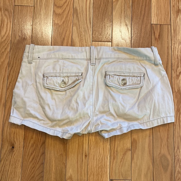 Vintage Y2K Abercrombie & Fitch khaki tan stretch shorts 00 - Picture 5 of 5